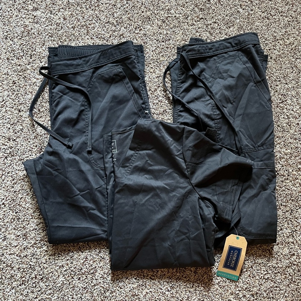 Cherokee gray scrub set medium